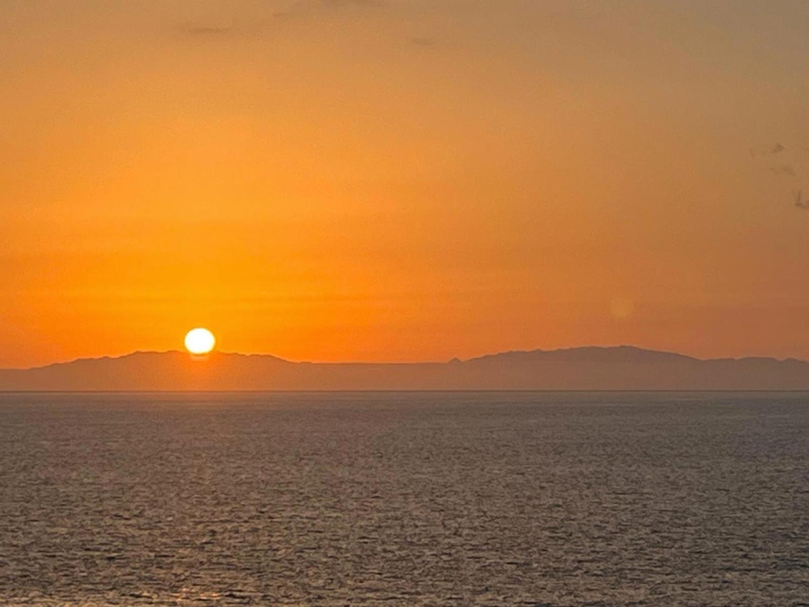 Sunset Arena Beach By Helloapartments Puerto de Santiago  Eksteriør bilde
